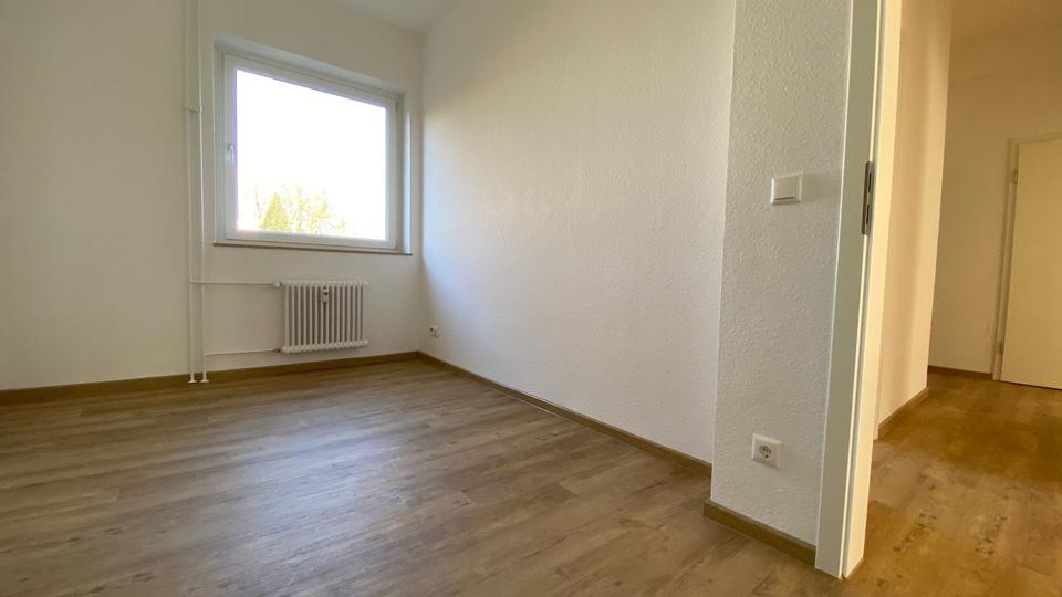 *** Riskieren Sie einen Blick! Charmante Altbauwohnung mit Duschbad! *** 3 zimmer