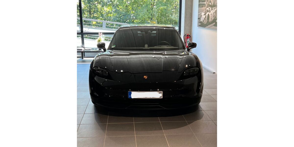 Porsche Taycan 34.000 km 69.500 &euro; Ratingen 40878
