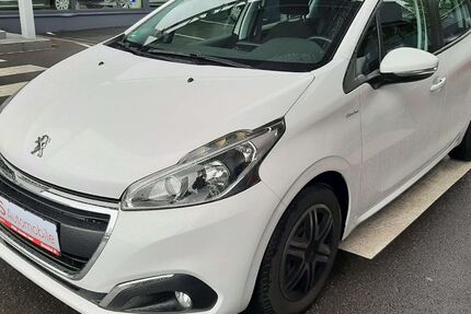 Peugeot 208 88.400 km 6.880 &euro; Essen 45326