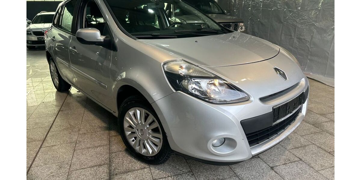 Renault Clio 130.000 km 2.990 &euro; Duisburg 47059