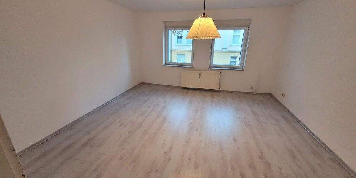 Etagenwohnung Bochum Hofstede - 3 Zimmer, 88 m&sup2;, 765&euro; | Angebot:24843790