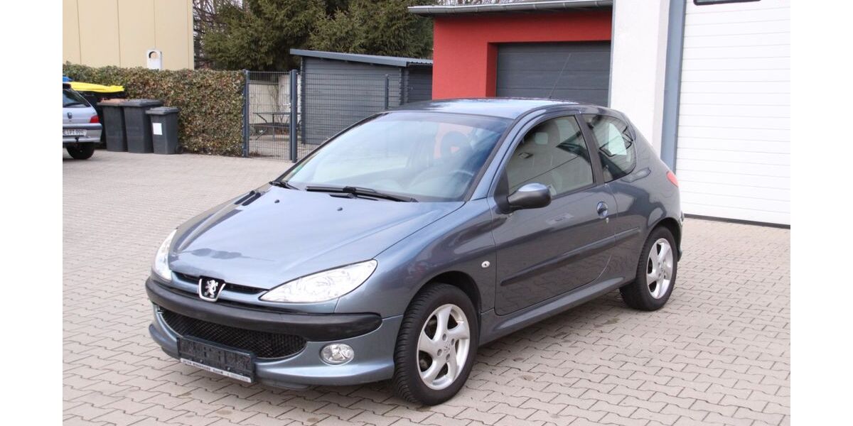 Peugeot 206 125.300 km 2.700 &euro; Velbert 42549