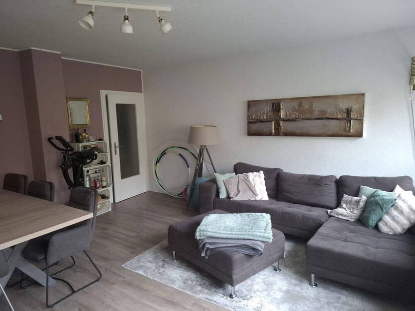 Schöne helle Wohnung in Düsseldorf Eller inkl. EBK