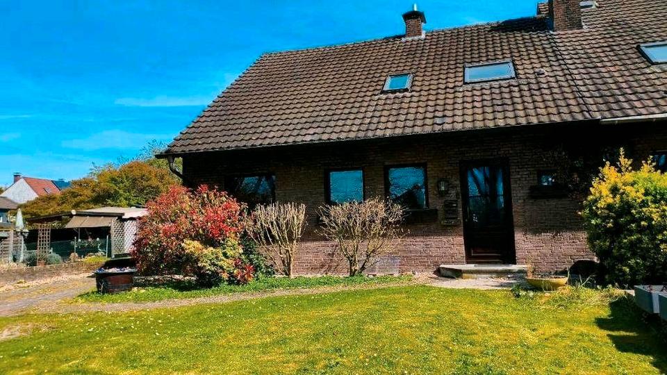 Doppelhaushälfte Duisburg Rheinhausen - 6 Zimmer, 175 m&sup2;, 550.000&euro; | Angebot:27461104