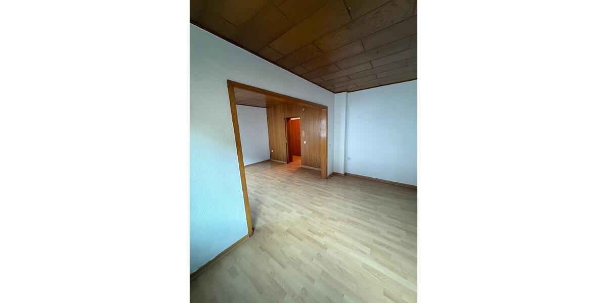 Großzügige 3,5-Zimmer-Wohnung in zentraler Lage von Bochum-Watten 3.5 zimmer