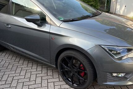 Seat Leon 85.000 km 13.400 &euro; Dinslaken 46539