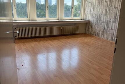 DG Wohnung 78 m2 ab sofort 3 zimmer