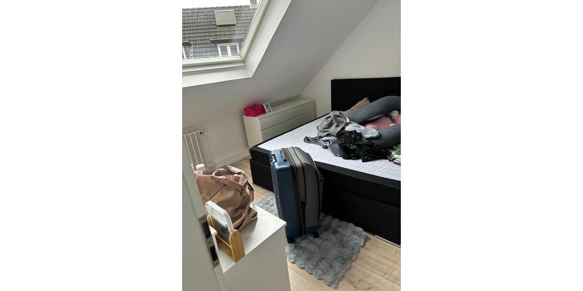 Dachgeschoßwohnung Essen Frillendorf - 2 Zimmer, 43 m&sup2;, 555&euro; | Angebot:25721975