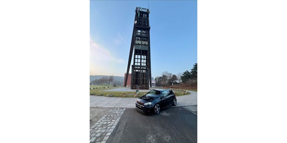 VW Golf 136.000 km 10.600 &euro; Recklinghausen 45661