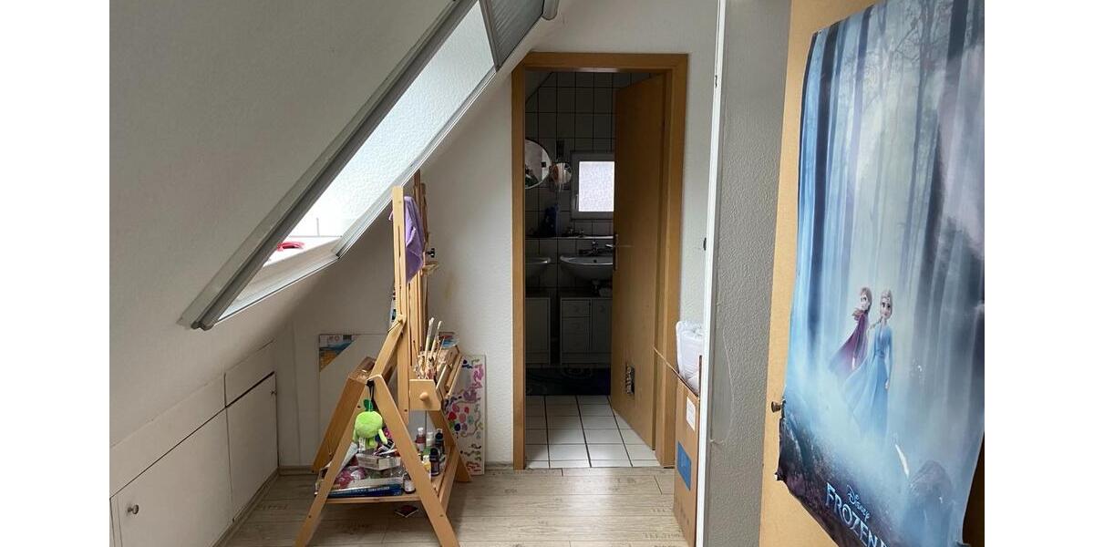 Charmante Doppelhaushälfte mit viel Platz in ruhiger Lage 6 zimmer