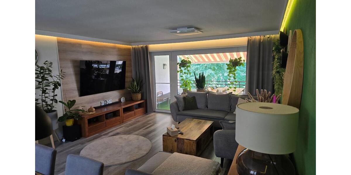 4,5-Zimmer-Wohnung mit Garage & Balkon in Alt-Wetter 4.5 zimmer