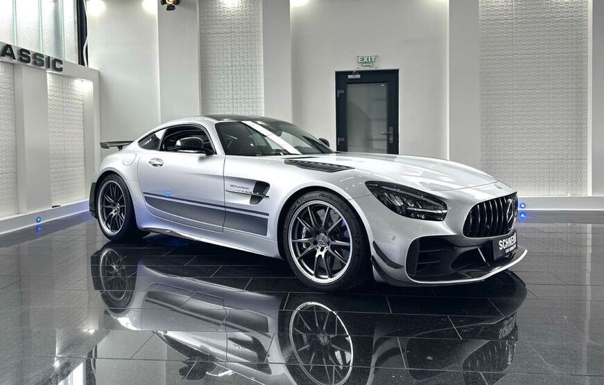 AMG GT R