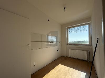 WUNDERSCHÖN MIT SONNIGEM BALKON 2 zimmer