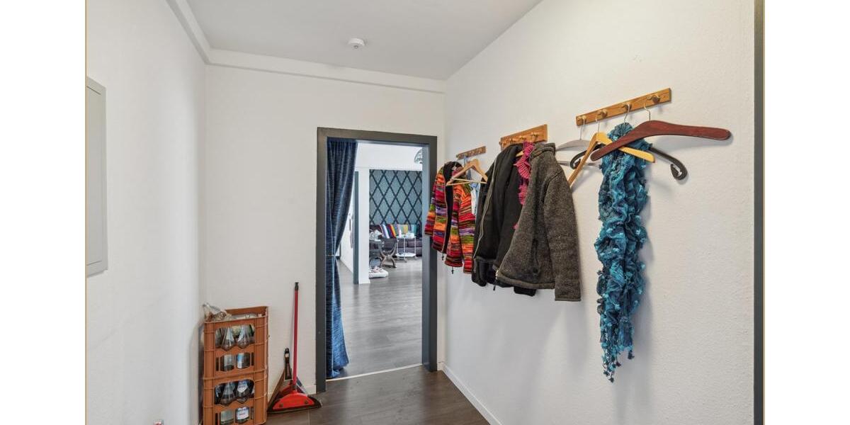 Mehrfamilienhaus mit Gewerbeeinheit – attraktive Kapitalanlage in zentraler Lage zimmer