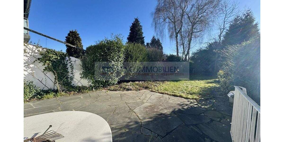 Reihenmittelhaus Hattingen Niederwenigern - 5 Zimmer, 102 m&sup2;, 395.000&euro; | Angebot:25708885