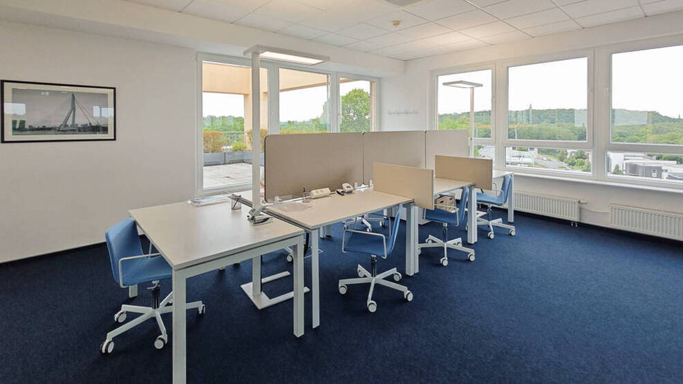 Buchen Sie einen reservierten Coworking-Arbeitsplatz oder Hot Desk in HQ Rheinelbe Park