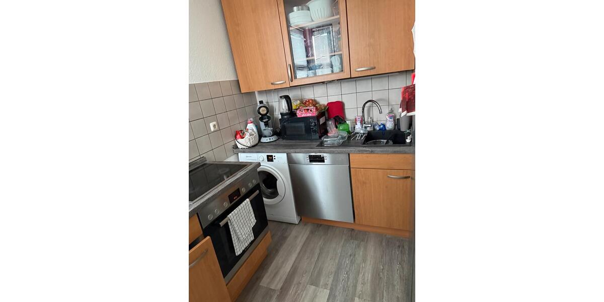 Nachmieter zum 15.03 3 zimmer