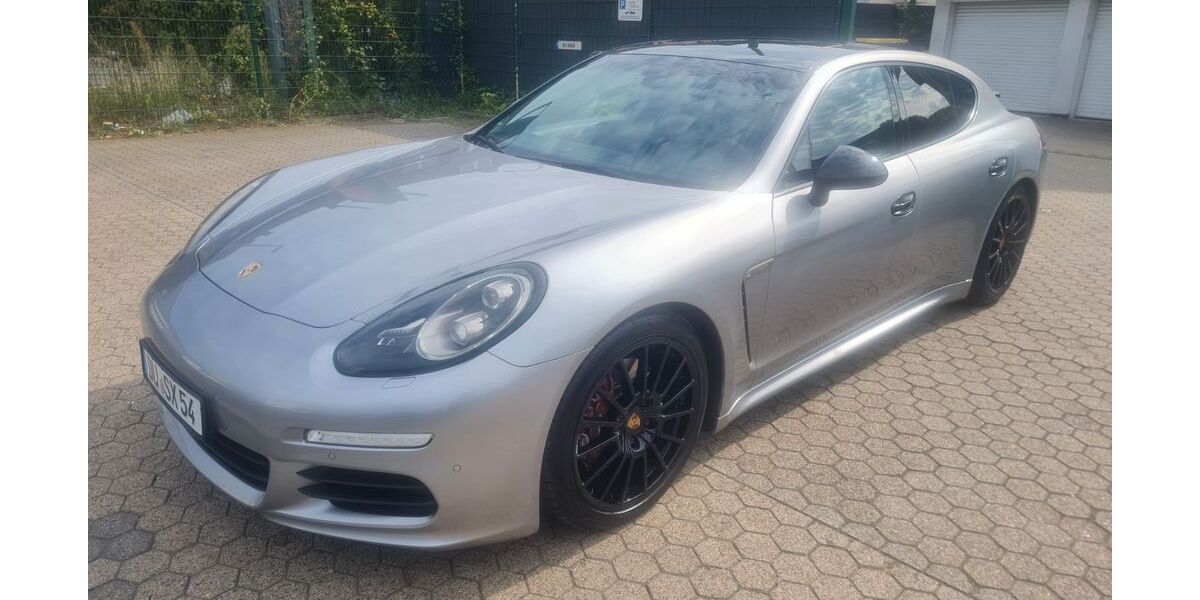 Porsche Panamera 117.000 km 35.850 &euro; Duisburg 47139
