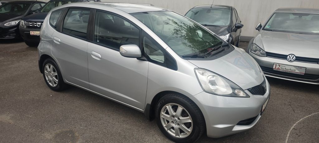 Honda Jazz 28.000 km 8.750 &euro; Essen 45136
