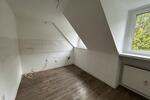 Dachgeschoßwohnung Essen Stadtbezirk VI - 3 Zimmer, 72 m&sup2;, 590&euro; | Angebot:26275256