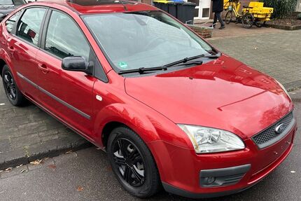 Ford Focus 141.000 km 2.199 &euro; Duisburg 47226