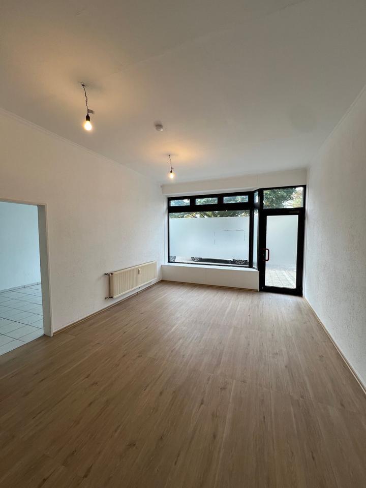 Arbeiten, wohnen, parken: alles auf 210 m² Erdgeschoss! zimmer