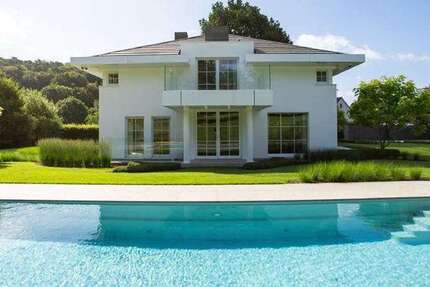 Haus zum Kaufen in Herdecke 4.700.000 € 590 m²