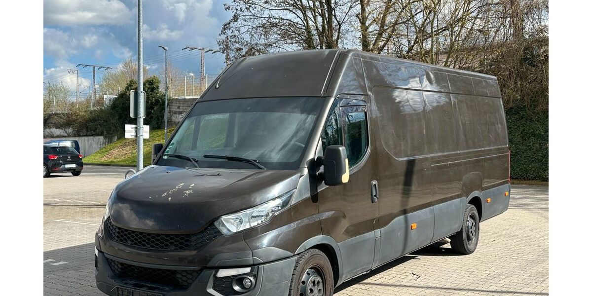 IVECO Andere 366.000 km 8.650 &euro; Essen 45139