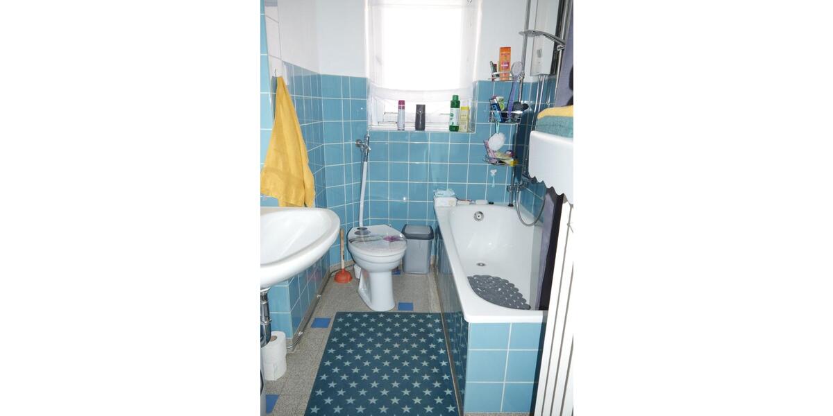 Etagenwohnung Duisburg Mittelmeiderich - 4 Zimmer, 100 m&sup2;, 798&euro; | Angebot:25754033