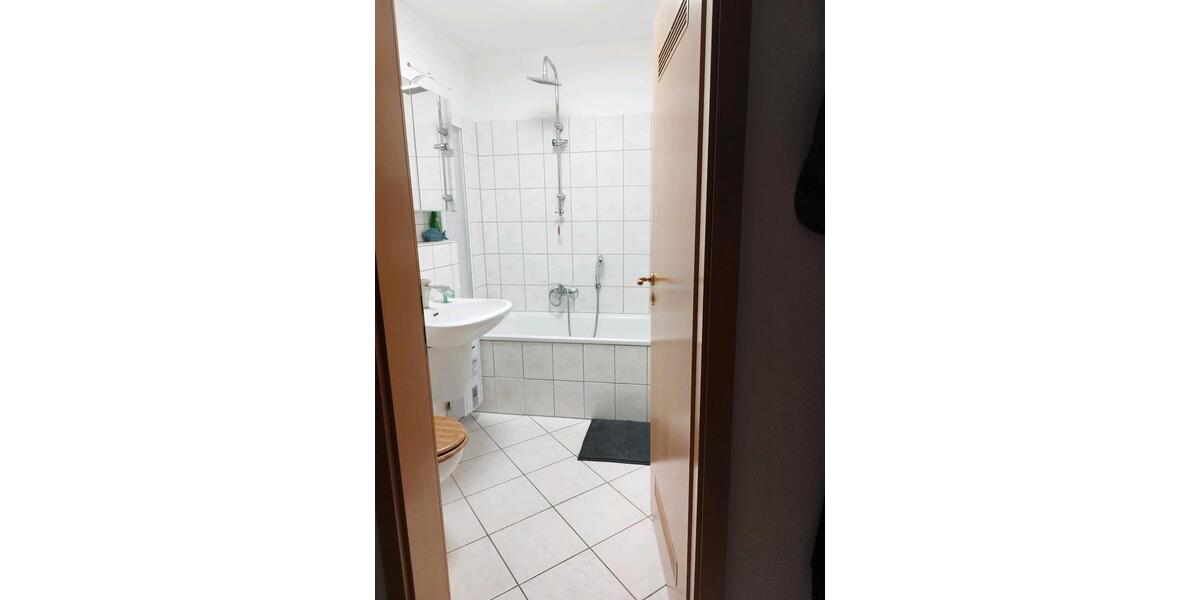 Etagenwohnung Oberhausen Alt-Oberhausen - 2 Zimmer, 65 m&sup2;, 155.000&euro; | Angebot:27487075