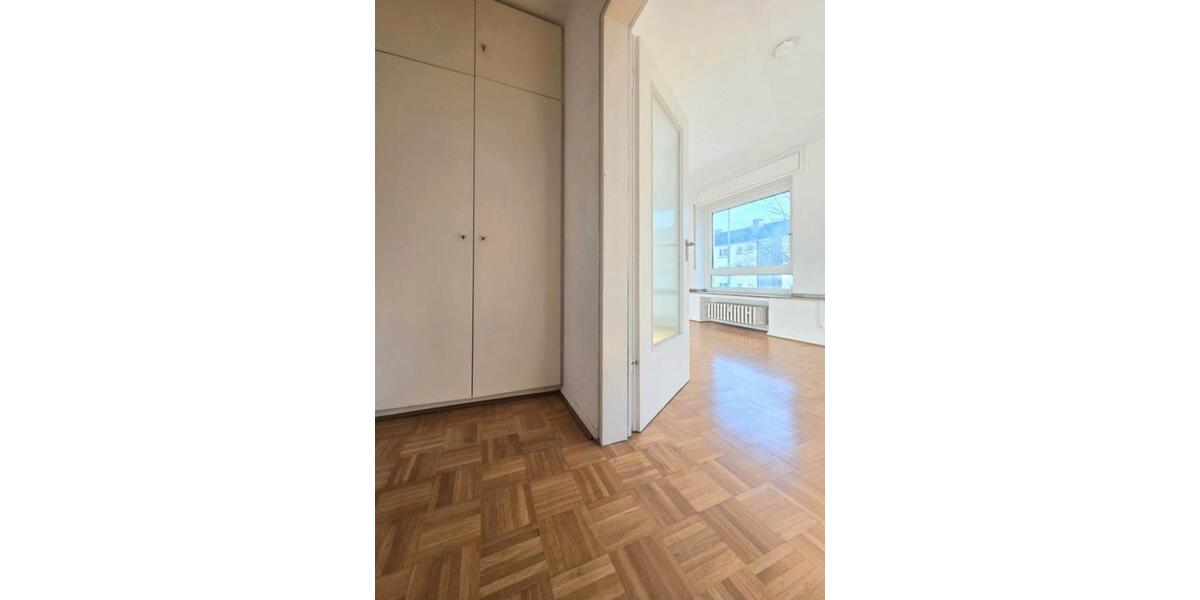 Etagenwohnung Essen Frillendorf - 1 Zimmer, 28 m&sup2;, 260&euro; | Angebot:24849681