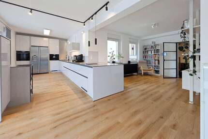 Wohnung zum Kaufen in Bochum 400.000 € 172 m² 7 zimmer