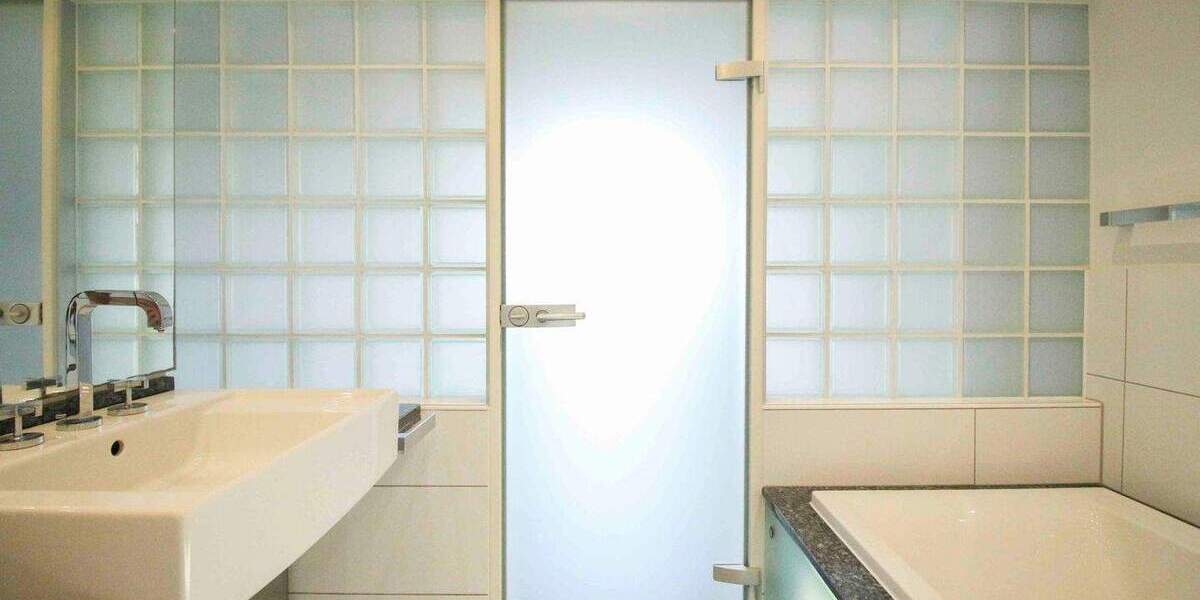 Leben in der Innenstadt: Gepflegtes Reihenmittelhaus samt Dachterrasse und TG-Stellplatz 5 zimmer