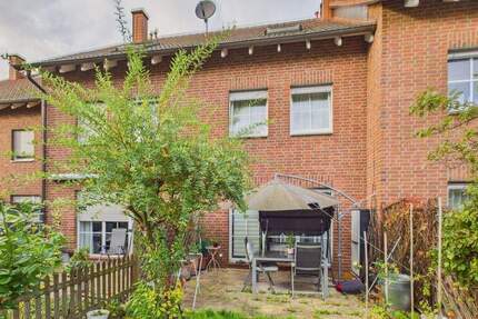 Gepflegtes Reihenhaus in ruhiger Lage mit Garten und Terrasse 6 zimmer