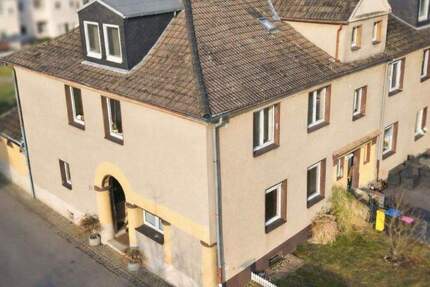 Haus Gelsenkirchen Bismarck - 6 Zimmer, 200 m&sup2;, 249.000&euro; | Angebot:25427582