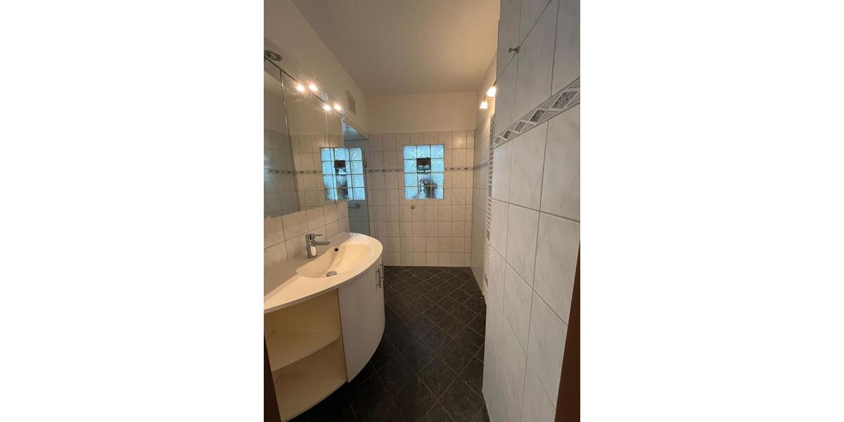 Schöne 3 Zimmer Wohnung in DU-Rheinhausen, 2.OG mit Balkon 3 zimmer