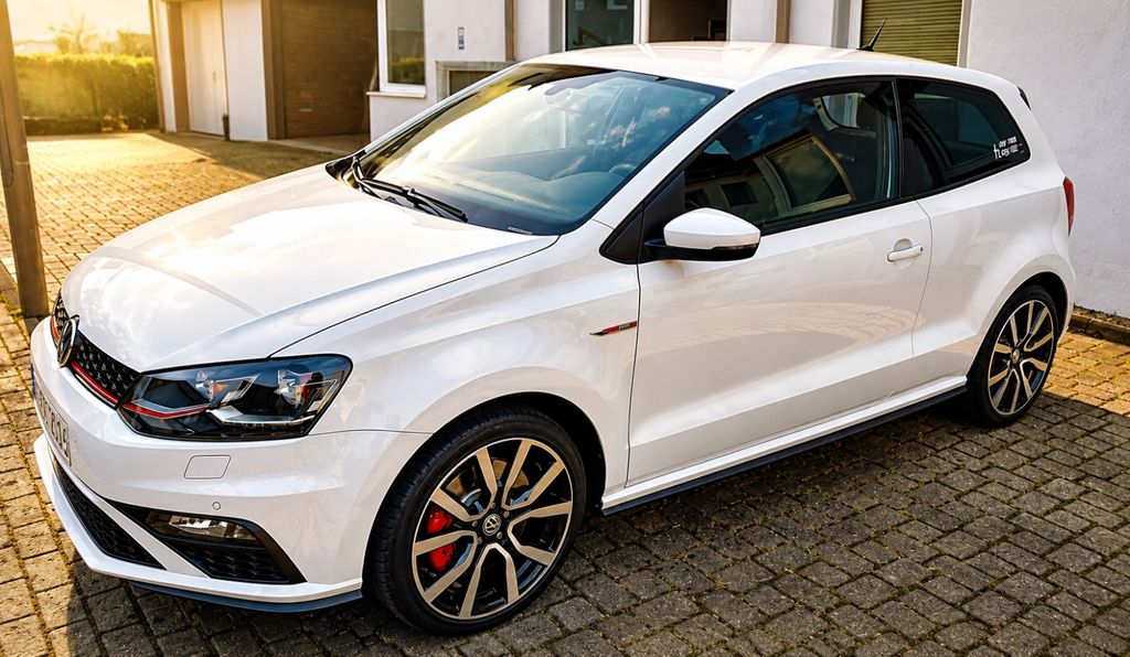 VW Polo 64.500 km 12.990 &euro; Essen 45355