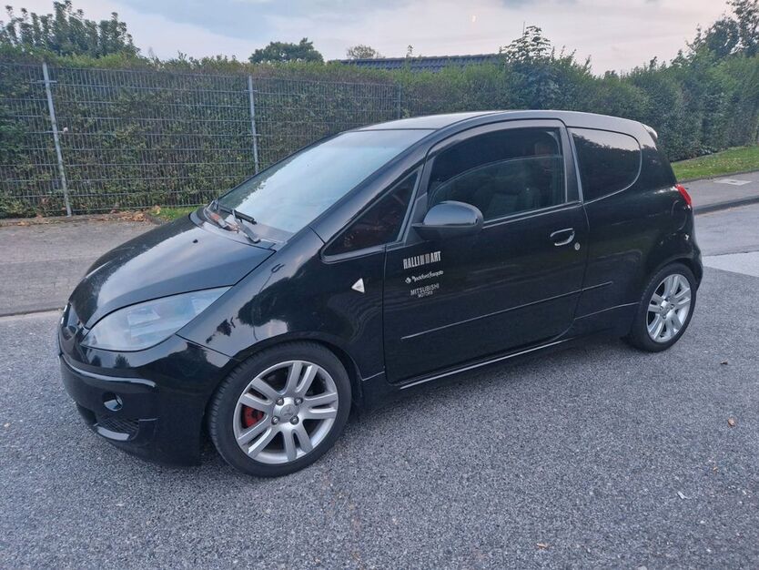 Mitsubishi Colt 194.516 km 3.800 € DUISBURG 47169