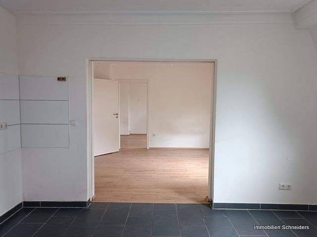 Etagenwohnung Duisburg Obermarxloh - 2 Zimmer, 50 m&sup2;, 400&euro; | Angebot:26875010