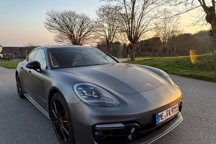 Porsche Panamera 110.600 km 65.900 &euro; Velbert 42551