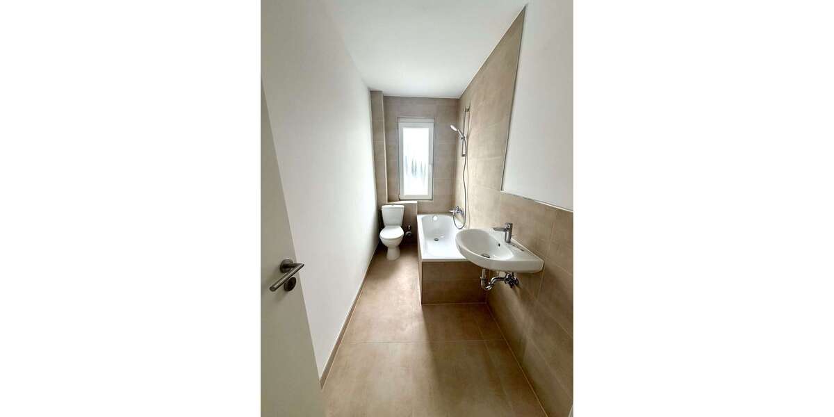 Etagenwohnung Wuppertal Arrenberg - 2 Zimmer, 68 m&sup2;, 600&euro; | Angebot:27503602