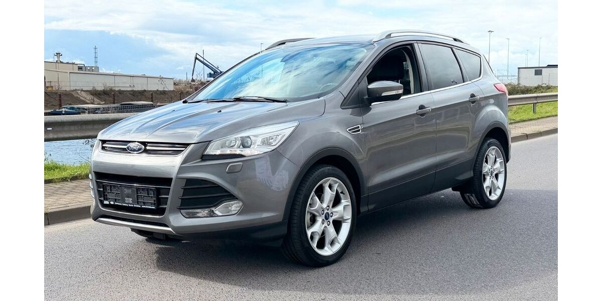Ford Kuga 81.965 km 9.999 &euro; Duisburg 47138