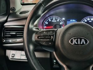 Kia Rio Dream Team Kamera Alu Navi DAB Klimaautom. SHZ 48.722 km 12.980 &euro; HAAN 42781