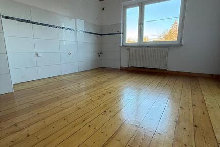 Großzügige 3,5-Zimmer-Wohnung in zentraler Lage von Bochum-Watten 3.5 zimmer