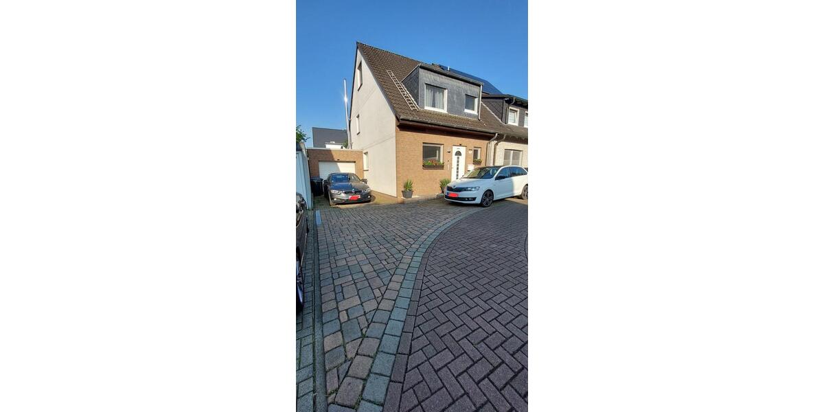 Idyllische Doppelhaushälfte in Spielstraße nähe Südringcenter 4 zimmer