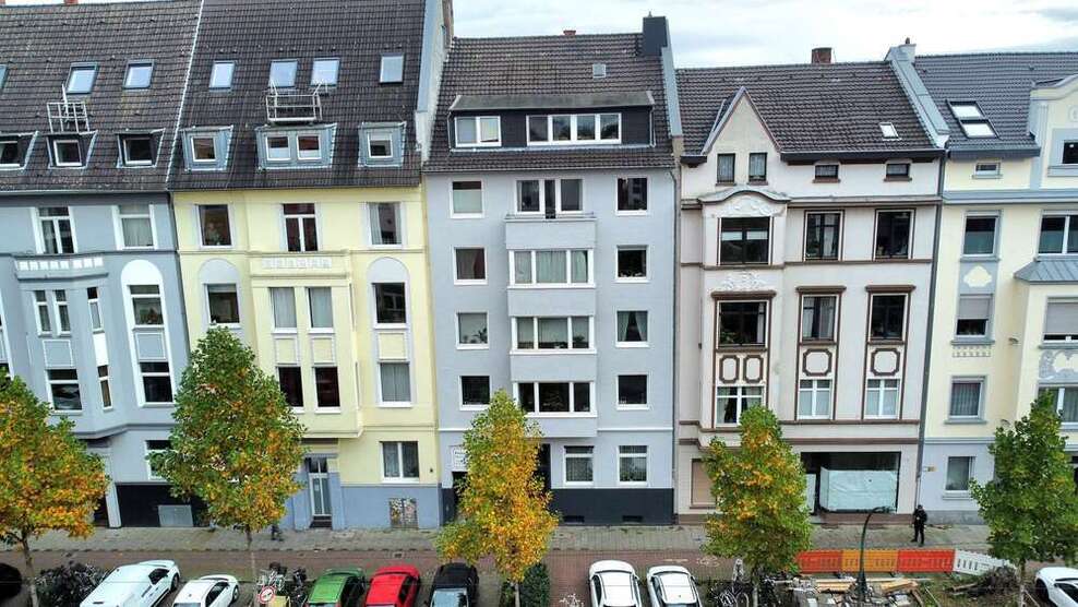 Wohnung zum Kaufen in Düsseldorf 299.000 € 90.45 m²