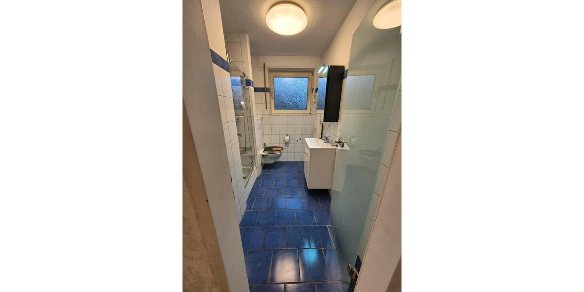 80m², Erdgeschoss, 2 Badezimmer + Luxus-Küche 3.5 zimmer