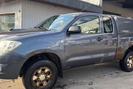 Toyota Hilux 312.000 km 8.290 &euro; Essen 45356