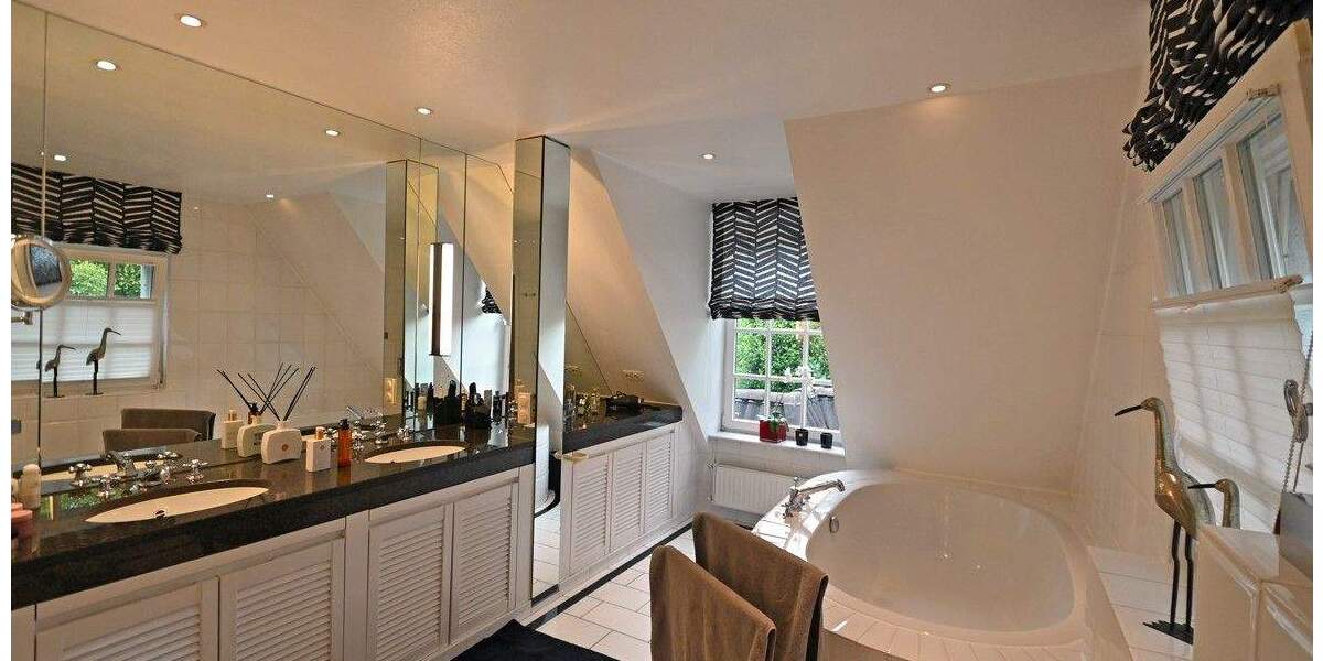 Einfamilienhaus Essen Werden - 6 Zimmer, 242 m&sup2;, 1.350.000&euro; | Angebot:23940492