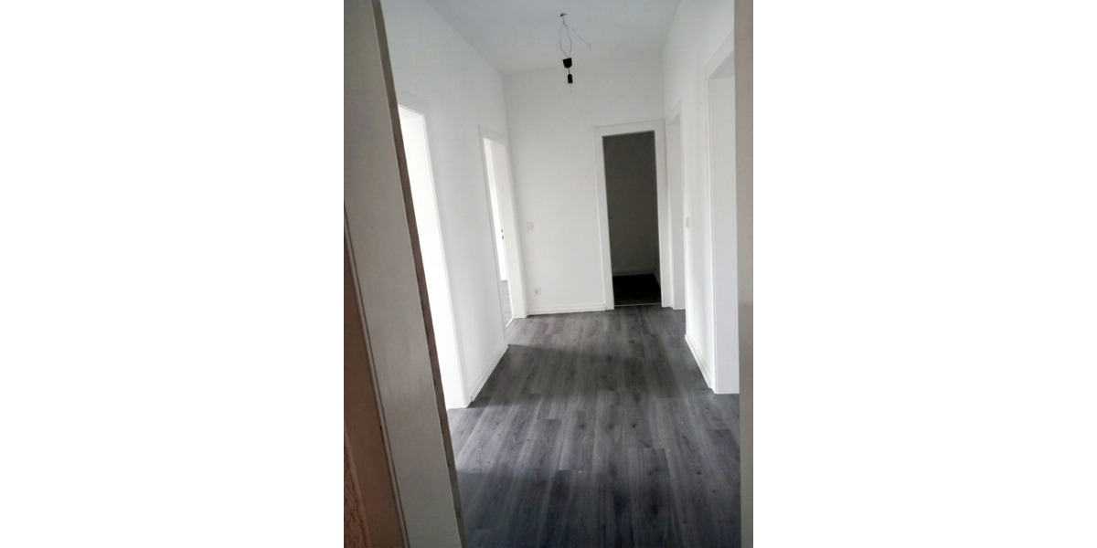Etagenwohnung Oberhausen Osterfeld-West - 2 Zimmer, 70 m&sup2;, 520&euro; | Angebot:26261524